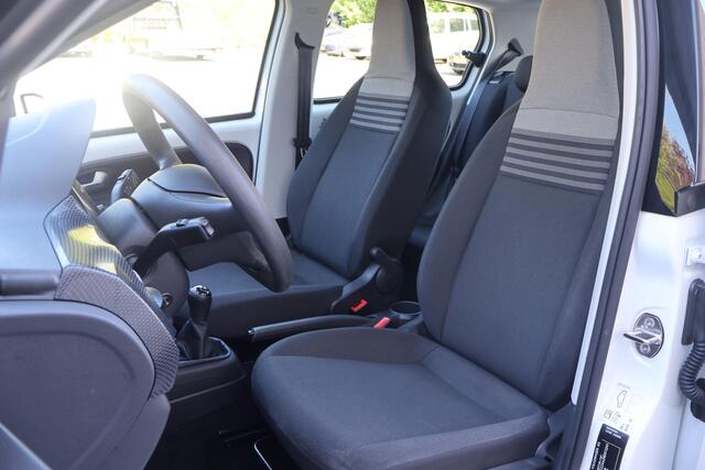 Volkswagen UP! 1.0 App-Navi | Clima | Cruise
