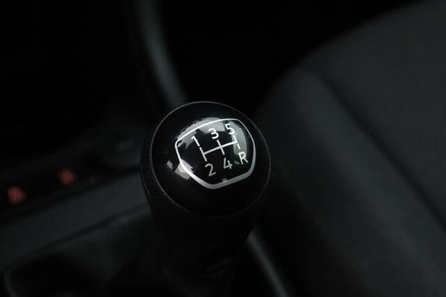 Volkswagen UP! 1.0 BMT move up! | Orgi. NL | Bluetooth | DAB | Licht- Regensensor | |Airco | 15'' LMV |
