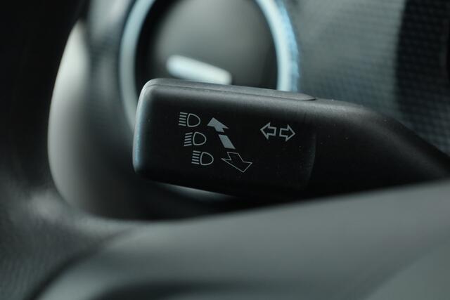 Volkswagen UP! 1.0 BMT move up! | Orgi. NL | Bluetooth | DAB | Licht- Regensensor | |Airco | 15'' LMV |
