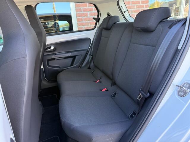 Volkswagen UP! 1.0 NAVI.VIA.APP / AIRCO / RIJKLAAR / INCL GARANTIE