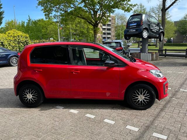 Volkswagen UP! 1.0 BMT High up! Airco Cruise Telefoon Stoelverwarming