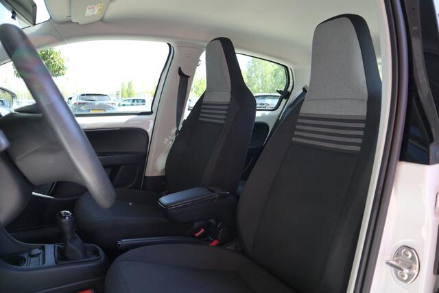 Volkswagen UP! 1.0 Airco / CV / Bluetooth / Audio / LM-Velgen