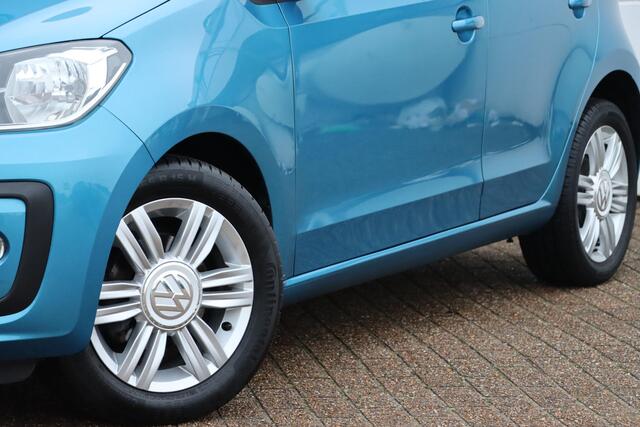 Volkswagen UP! 1.0 BMT high up! 60pk | Cruisecontrol | Bluetooth | Sensoren | Airco