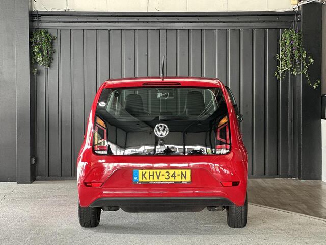 Volkswagen UP! 1.0 EcoFuel move up! | Stoelverwarming | Cruise Control | Parkeersensor Achter | Hill Hold Functie |