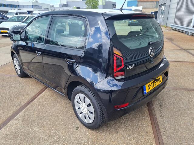 Volkswagen UP! 1.0 Camera, Android