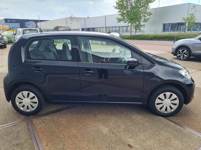 Volkswagen UP! 1.0 Camera, Android