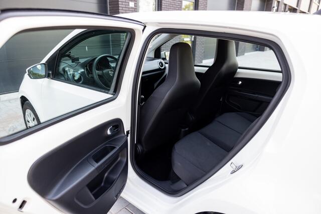 Volkswagen UP! 1.0 BMT move up! | Airco | DAB |
