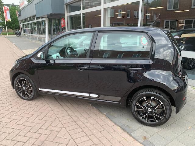 Volkswagen UP! 1.0 BMT move up!, airco, lichtmetalen velgen .