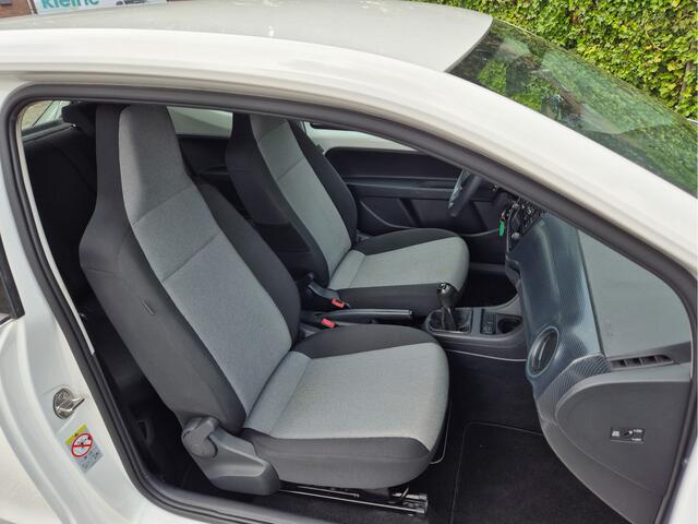 Volkswagen UP! 1.0 BMT take up! | Airco | Parkeersensoren | Bluetooth