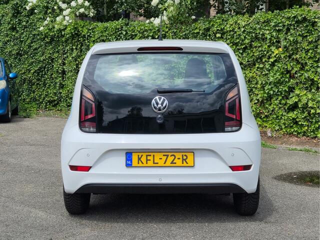 Volkswagen UP! 1.0 BMT take up! | Airco | Parkeersensoren | Bluetooth