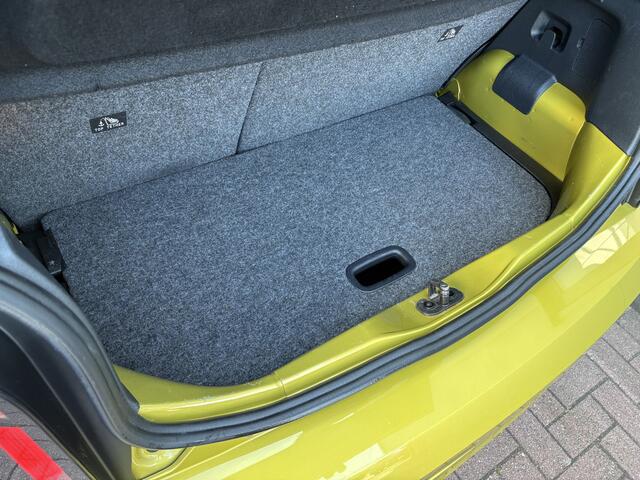 Volkswagen UP! 1.0 BMT United 5-drs. CAMERA/CLIMA/MEDIA/CRUISE/PDC/15INCH