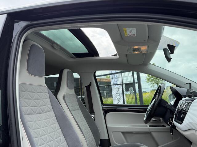 Volkswagen UP! 1.0 TSI 90pk Beats up! | Panodak | Parkeersens. | 5 Deurs | Stoelverw. |