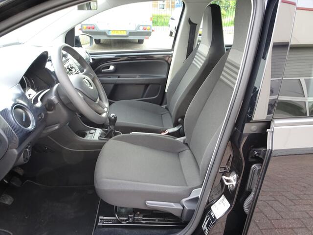 Volkswagen UP! 1.0 BMT move up! Airco, elektrische ramen, centrale vergrendeling, telefoon voorbereiding, enz.