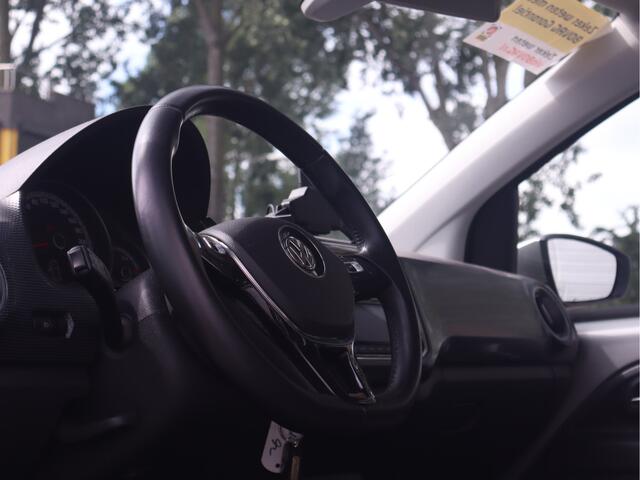 Volkswagen UP! 1.0 BMT move up! AUTOMAAT | CRUISE | ACHTERUITRIJCAMERA | BLUETOOTH | 5-DEURS