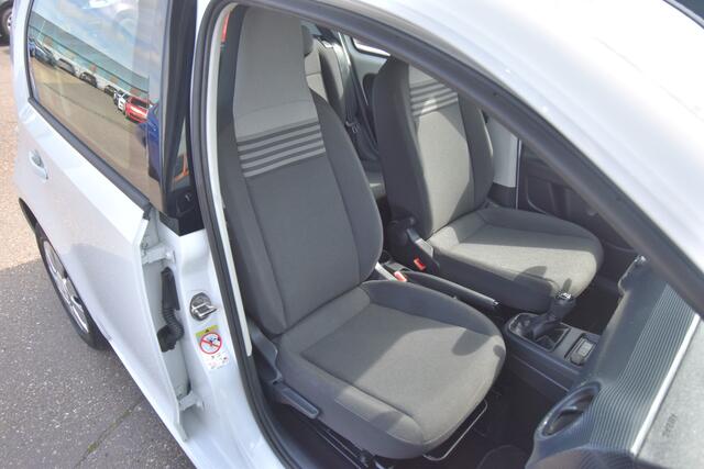 Volkswagen UP! 1.0 BMT move up! , CLIMATR , CR CONTROL , A UITRIJ CAM , PDC A ,