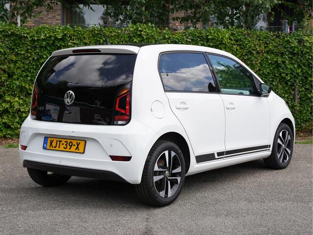Volkswagen UP! 1.0 BMT high up! | CruiseControl | Parkeersensor | Stuurbediening