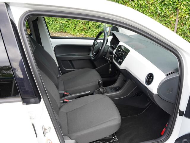 Volkswagen UP! 1.0 BMT high up! | CruiseControl | Parkeersensor | Stuurbediening