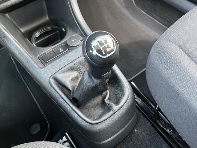 Volkswagen UP! 1.0 BMT / 5-DRS/ AIRCO/ BLUETOOTH/ DAB/ ZEER ZUINIG/ START-STOP