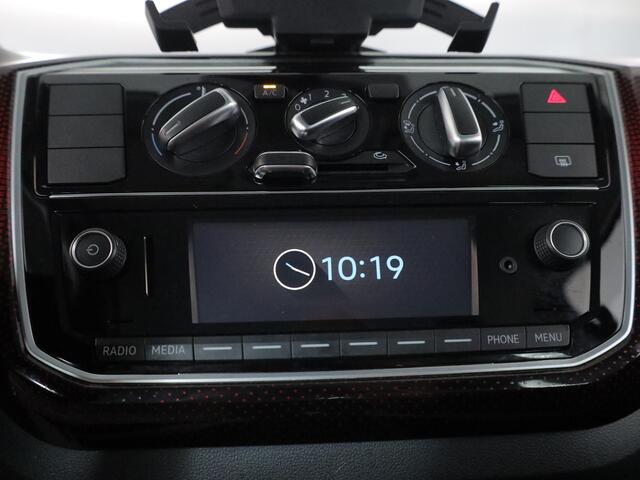 Volkswagen UP! 1.0 TSI BMT high up! 90 pk | Navigatie via App | Airco | Elektr. spiegels | DAB ontvanger |