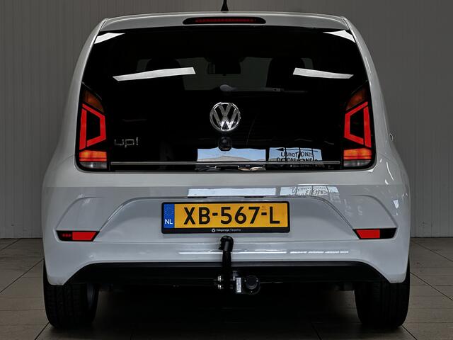 Volkswagen UP! 1.0 BMT up! beats/ TREKHAAK!/ 5-Drs/ Audio-Premium/ 15'' LMV/ Airco/ Maps+More/ Bluetooth/ LEDER. Stuur/ Half-Leder/ Extra getint glas/ Elek. pakket/ Isofix.