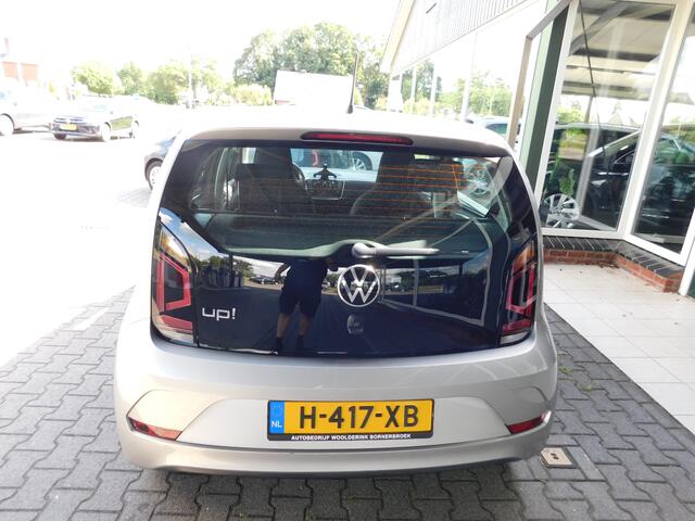 Volkswagen UP! 1.0 MPI 60PK MOVE UP! All-in Prijs! 1 jaar garanti