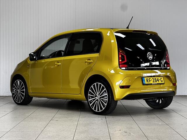 Volkswagen UP! 1.0 BMT R-Line/ Maps+More!/ Camera/ 17''LMV/ Cruise!/ DAB+/ Airco/ Bluetooth/ Multi.LEDER.Stuur/ Elek.Pakket/ Isofix/ PDC Achter.