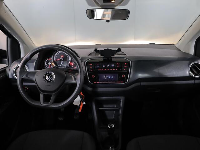 Volkswagen UP! 1.0 Move Up! 65 pk | Navigatie via App | Parkeersensoren achter | Achteruitrijcamera | Cruise control | Autom. airco | Stoelverwarming |