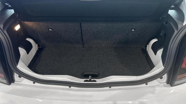 Volkswagen UP! 1.0 BMT move up!