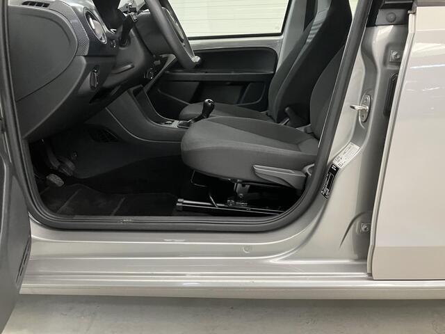 Volkswagen UP! 1.0 BMT move up! / Nederlandse Auto / Netjes Onderhouden / All Seasonbanden / Parkeersensoren / Cruise Control / Airco / Bluetooth /