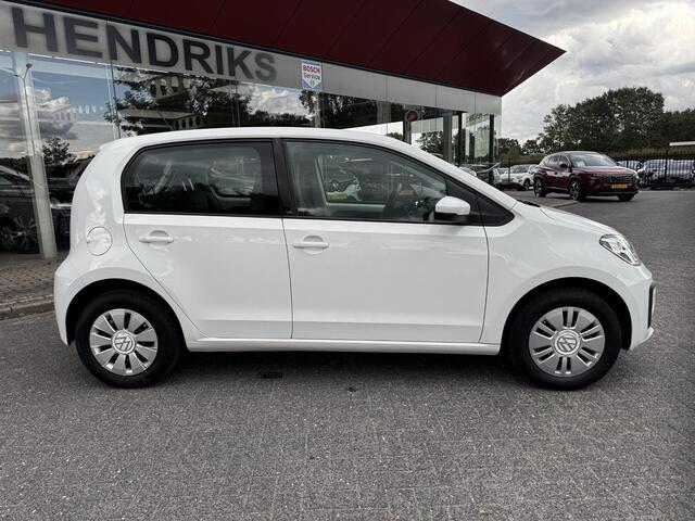 Volkswagen UP! 1.0 | Airco | CC | Camera | Stoelverwarming | Navi via App | DAB+ |