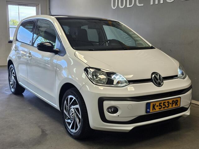 Volkswagen UP! 1.0 high up! | Stoelverwarming | Getint glas | Lederen stuurwiel |