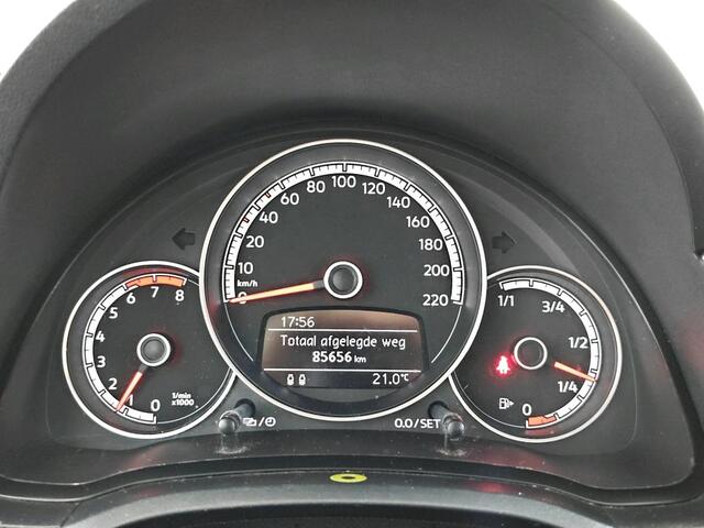 Volkswagen UP! 1.0 BMT move up! / ZEER ZUINIG/ AIRCO/ RADIO