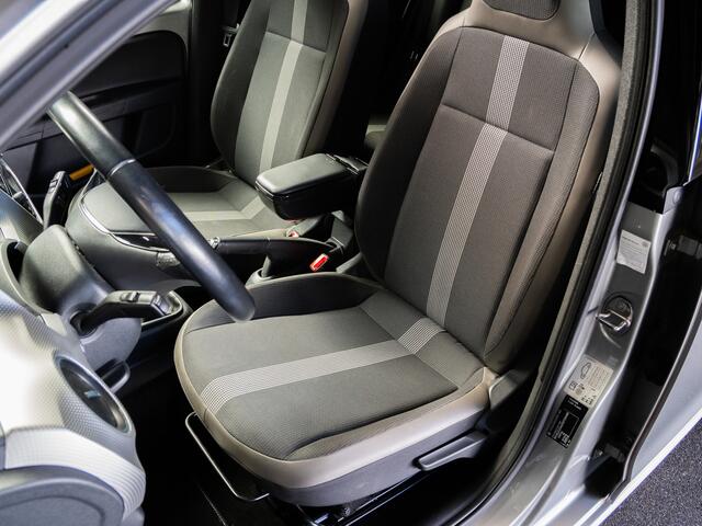 Volkswagen UP! 1.0 BMT high up! NL auto|pano|camera|cruise control|16 inch|Stoelverwarming|
