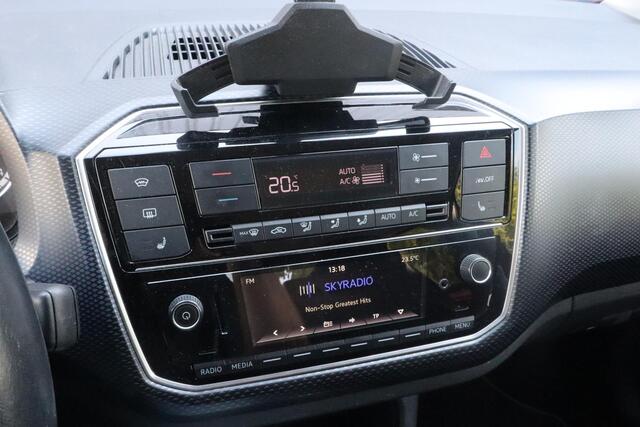 Volkswagen UP! e-Up! e-up! Style | SOH 94,2 % | Camera | Voorruitverwarming | Stoelverwarming | Cruise | Clima