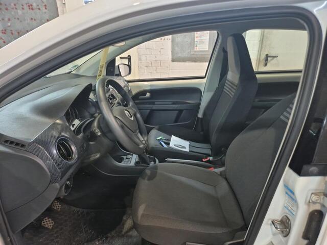 Volkswagen UP! Move Up 1.0 65pk / Airco / Cruise Control / Pdc / Camera