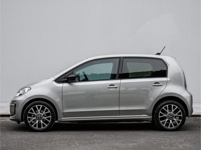 Volkswagen UP! e-Up! e-up! Style 36kwh SOH 89% Camera/ Stoelverwarming/ Cruise control/ DAB+