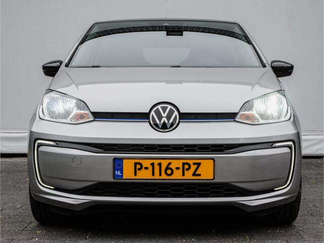 Volkswagen UP! e-Up! e-up! Style 36kwh SOH 89% Camera/ Stoelverwarming/ Cruise control/ DAB+