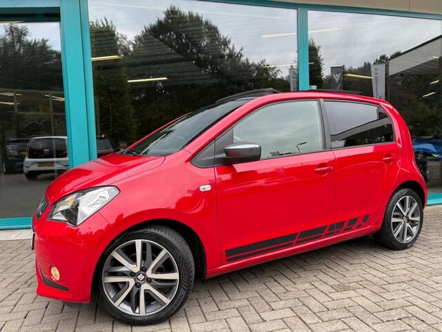 Volkswagen UP! 1.0 SPORT Panorama, Cruise, 16Inch, Beats Audio