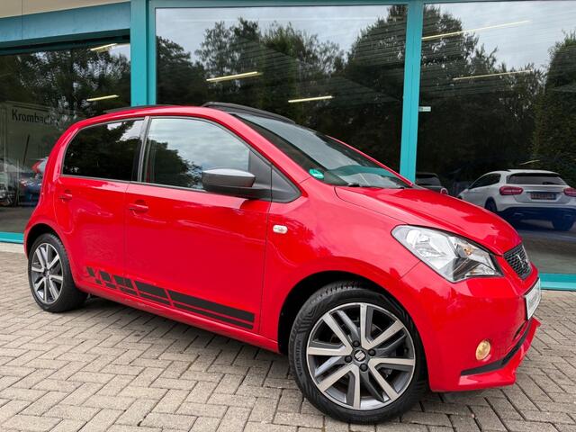 Volkswagen UP! 1.0 SPORT Panorama, Cruise, 16Inch, Beats Audio