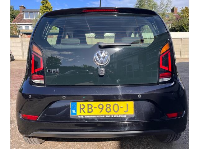 Volkswagen UP! 1.0 BMT MOVE UP! AIRCO CRUISE PARKSENS NL AUTO.
