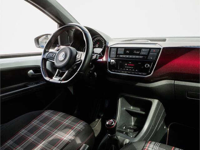 Volkswagen UP! 1.0 TSI 116pk GTI Stoelverwarming/ Climate control/ Pdc/ Cruise control/ 17" Lmv