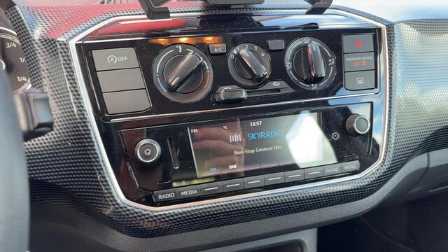 Volkswagen UP! 1.0 BMT move up! AIRCO / BLUETOOTH / DAB+ / ELEK RAMEN / NL-AUTO