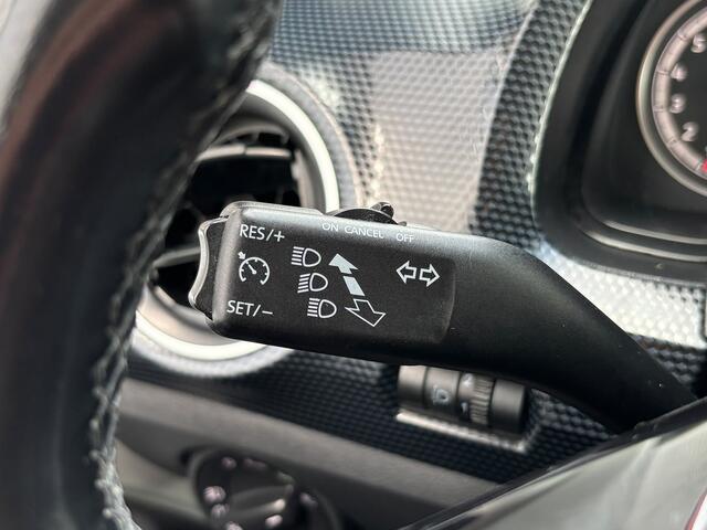 Volkswagen UP! 1.0 BMT High Up | Stoelverarming | Parkeersensoren | Bluetooth | Cruise