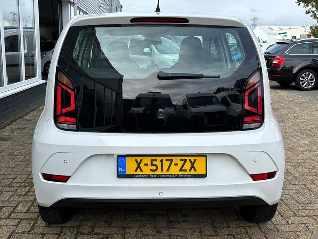 Volkswagen UP! 1.0 BMT High Up | Stoelverarming | Parkeersensoren | Bluetooth | Cruise