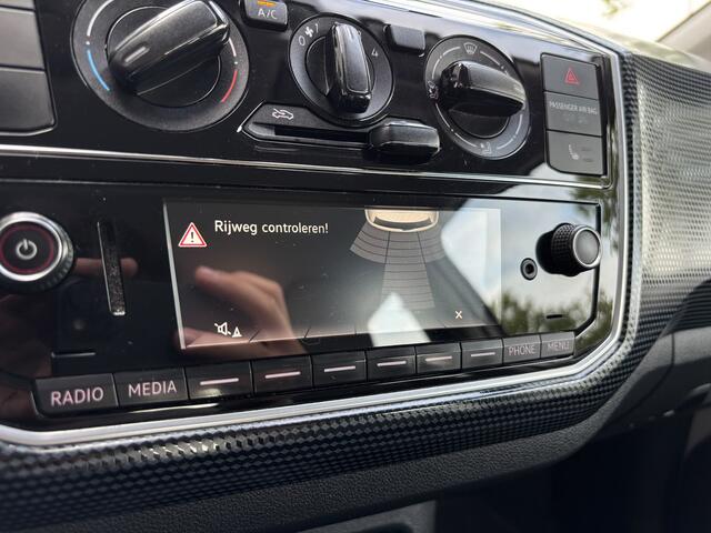 Volkswagen UP! 1.0 BMT High Up | Stoelverarming | Parkeersensoren | Bluetooth | Cruise