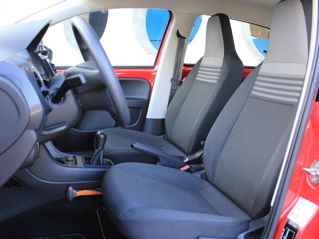 Volkswagen UP! 1.0 BMT move up! | AIRCO | 12 MAANDEN BOVAG GARANTIE |