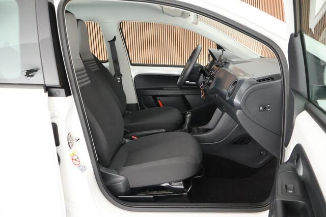 Volkswagen UP! 1.0 BMT 60pk move up! Airco Maps&More