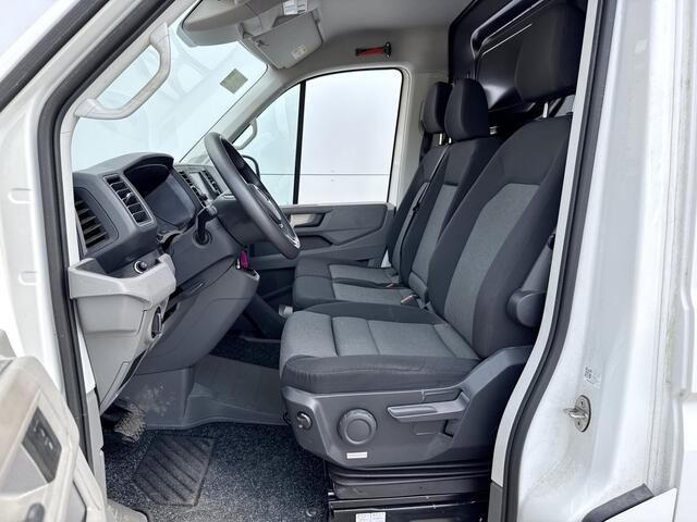 Volkswagen e-Crafter 36kWh 136PK L3H3 Elektrisch 36kWh 173km WLTP Climate Control Cruise Control LED Parkeersensor voor achter Camera Stoelverwarming Lucht geveerde stoel