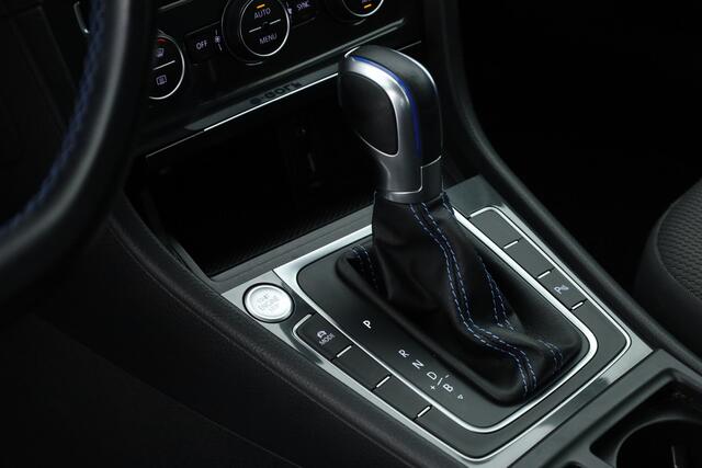 Volkswagen e-Golf | Navi | Camera | Adapt. Cruise | Keyless | Stoelverw. |