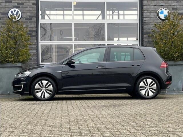 Volkswagen e-Golf 136PK WARMTEPOMP / CAMERA / STOELVERW. / CARPLAY